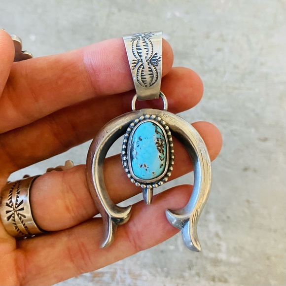 Native American Jewelry - ♥️ Apache ♥️ Rosella Paxson Sterling Silver & Turquoise Naja Pendant